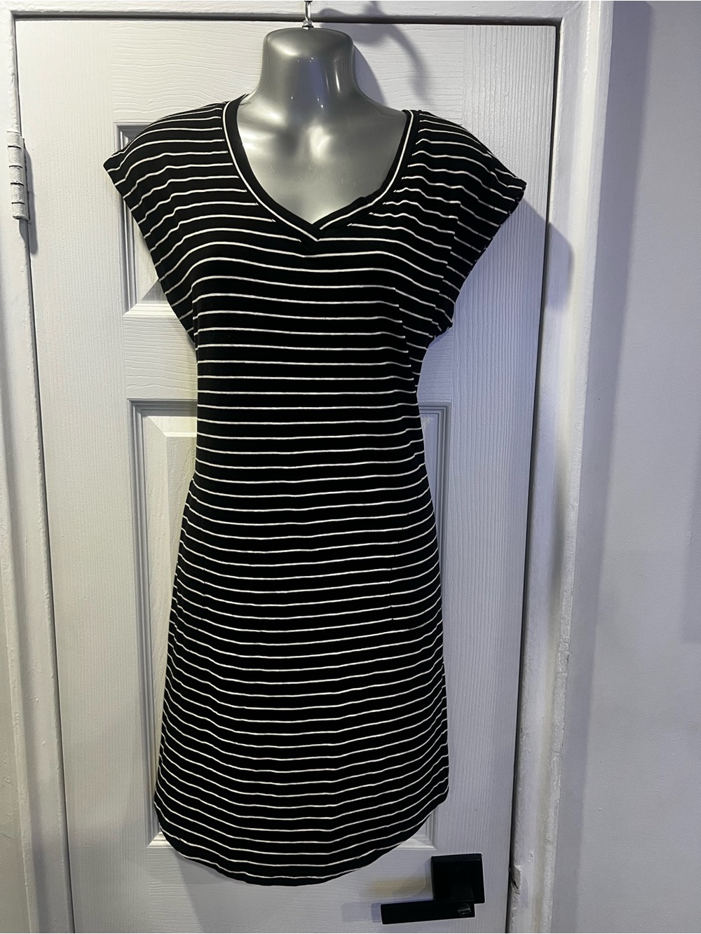Black and White Striped V-Neck Dress with pockets!!!